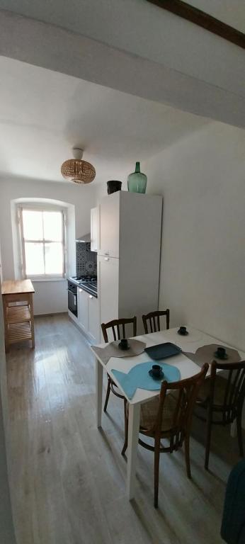 Ferrando Apartments Mary House, Le Grazie - 1