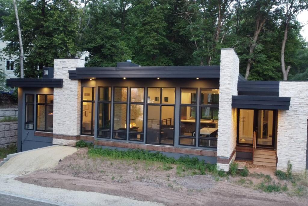 Modern River Getaway