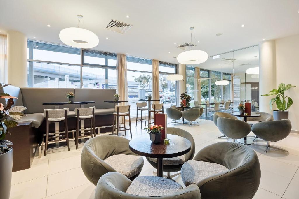 Bar/lounge