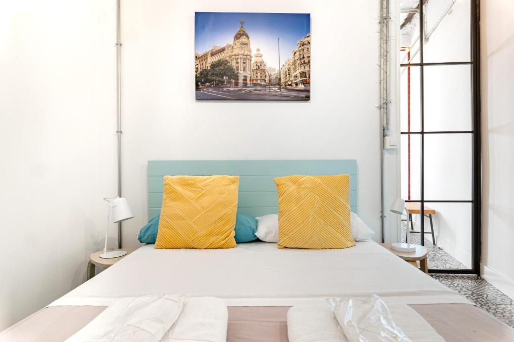 Vintage Apartment near Puerta del Sol - 4
