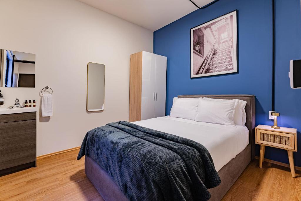 Mariano Escobedo Apartments by VH - 5