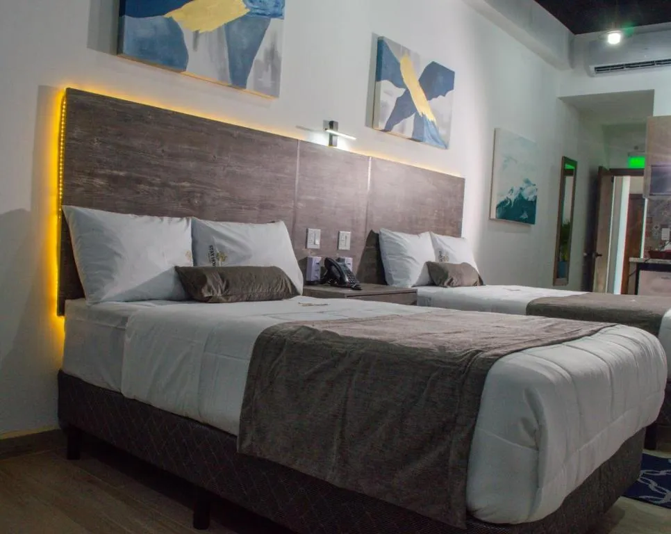 Hotel StayHome, hotel in Ensenada