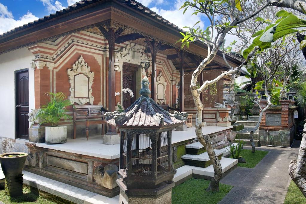 Teja Guest House & Gallery photo