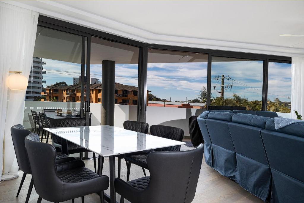 Serenity at Solaris 101, Forster