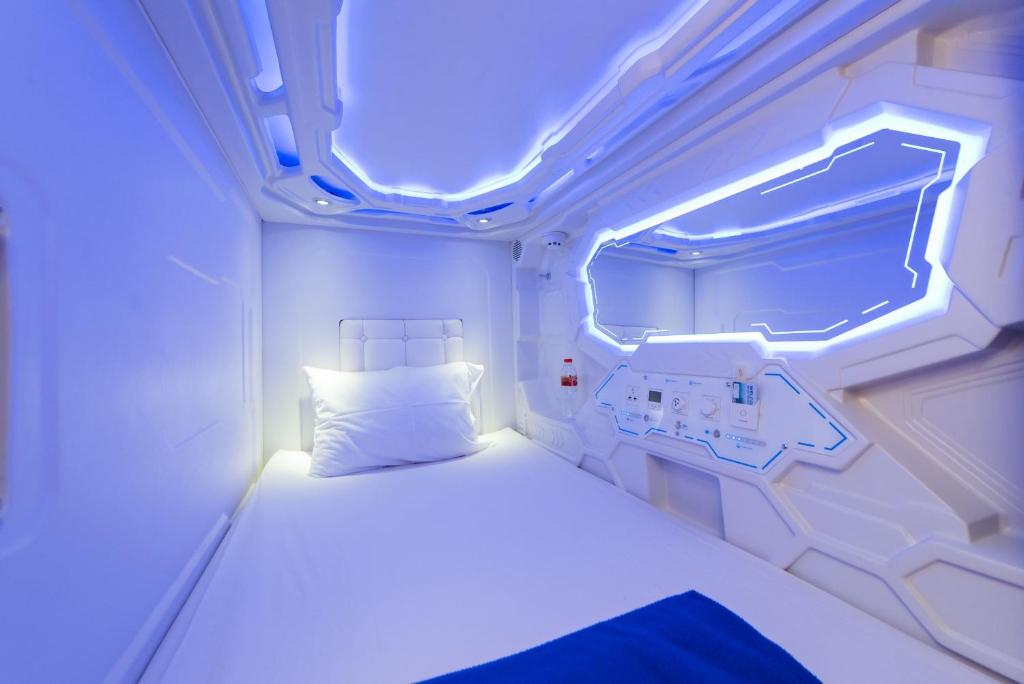 PassGo Digital Airport Terminal 2 Soekarno Hatta, Rawabagol