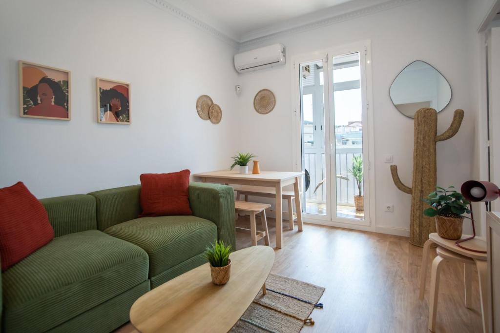 52PAR1012 - Magnific 3BR Apartment in Paralel - 1