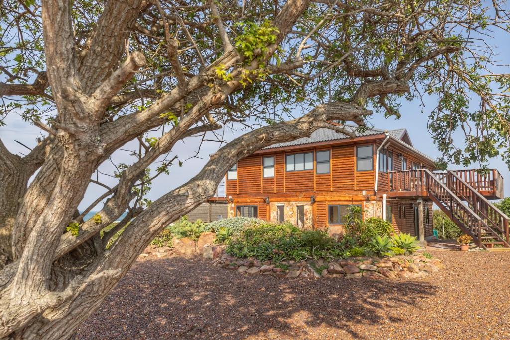 Stylish and With Stunning Sea Views, Cape St Francis