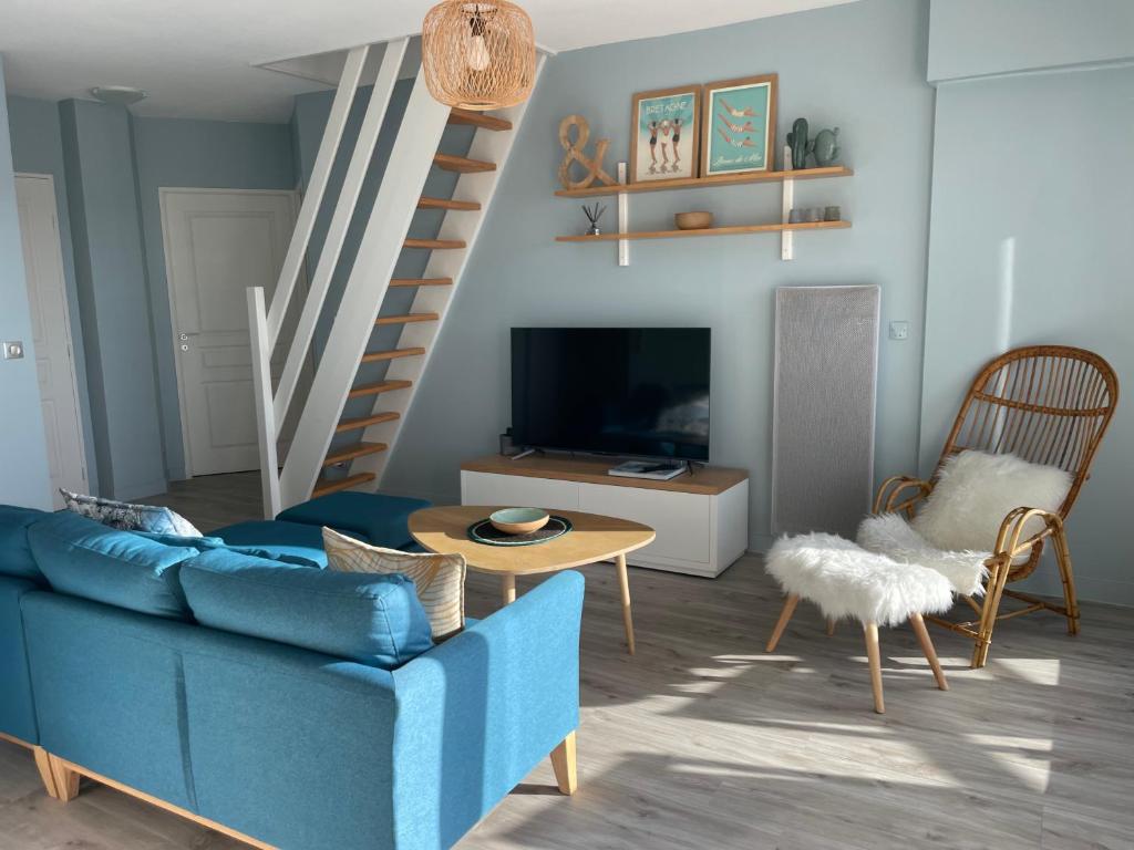 REF 048 - Appartement entièrement rénové pour six personnes vue mer et port Crouesty ARZON - 4