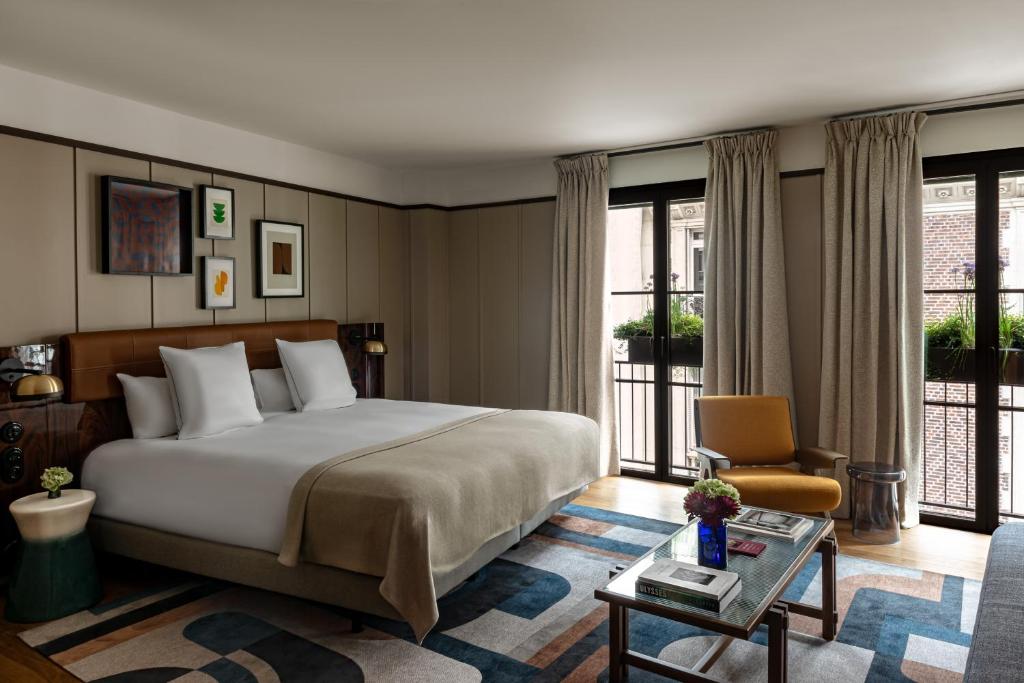 Hotel de Vigny Champs Elysees Paris