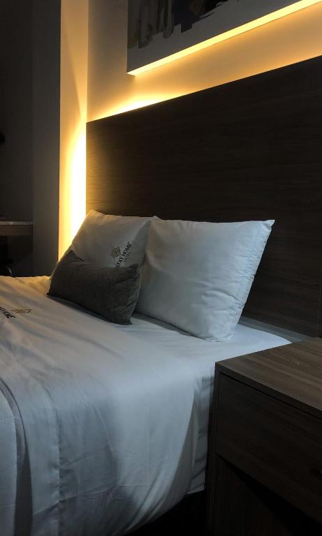 Hotel StayHome - 5