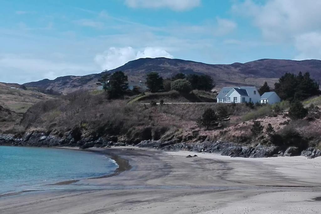 Beach-side Hidden House, Donegal