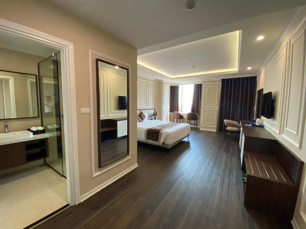 Riverside Hotel Hà Nam, hotel in Phủ Lý
