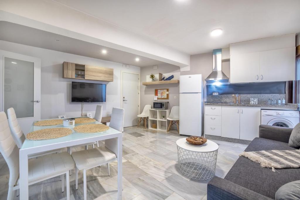 Encanto en la Judería: Apartamento con Patio - 2