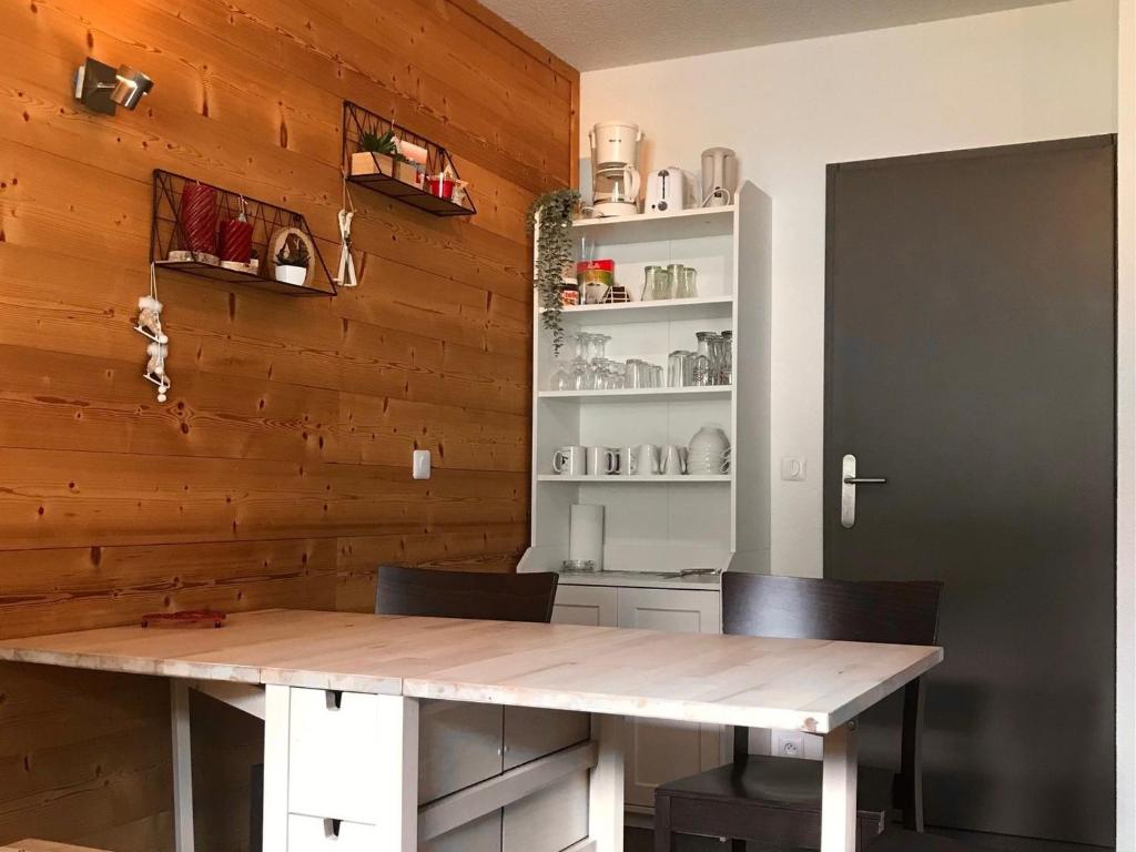 Appartement Rénové, Accès Direct aux Pistes, Balcon, Parking Gratuit, 5 Pers. - FR-1-181-2473 - 2