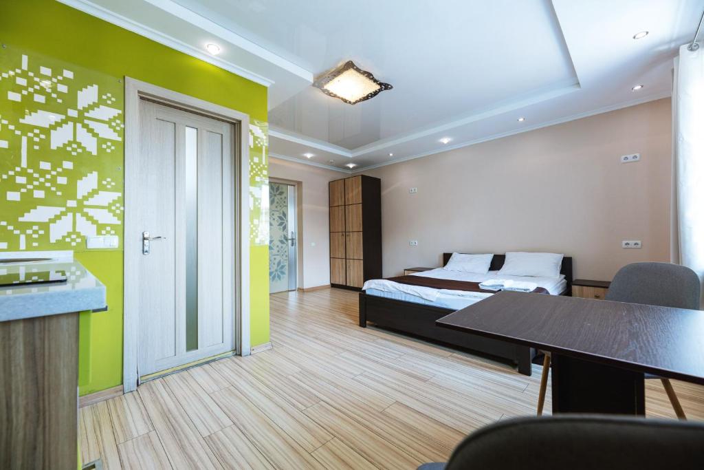 911 flat Kiev Сenter photo