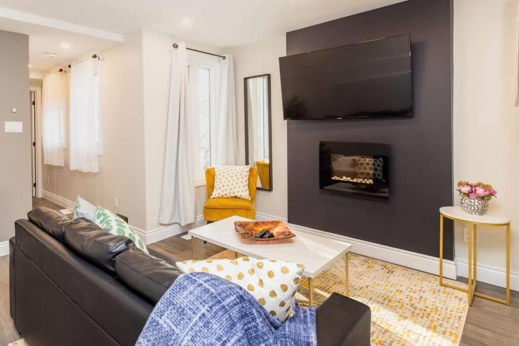 Modern 2BR - King Bed - Close to Byward Market