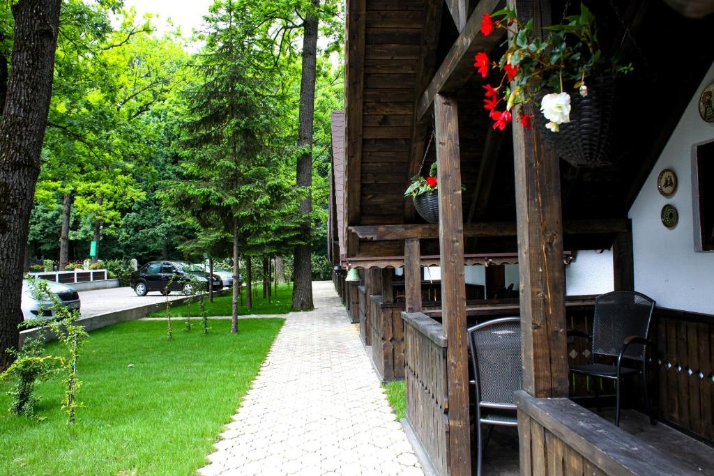 Cornul Vanatorului Bungalows photo