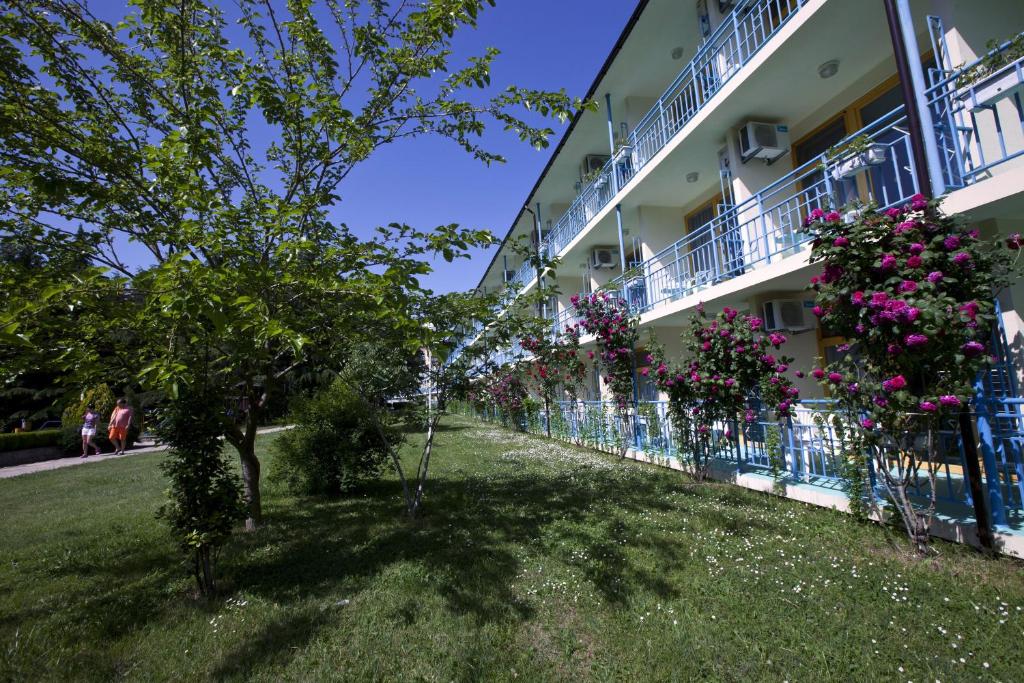 Continental Park Hotel — Hotel building in Sunny Beach, Burgas Region