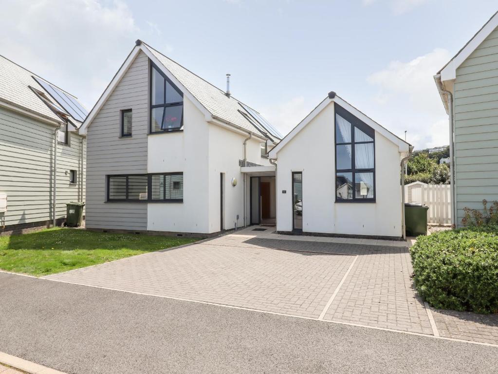 Pebble Ridge View, Bideford