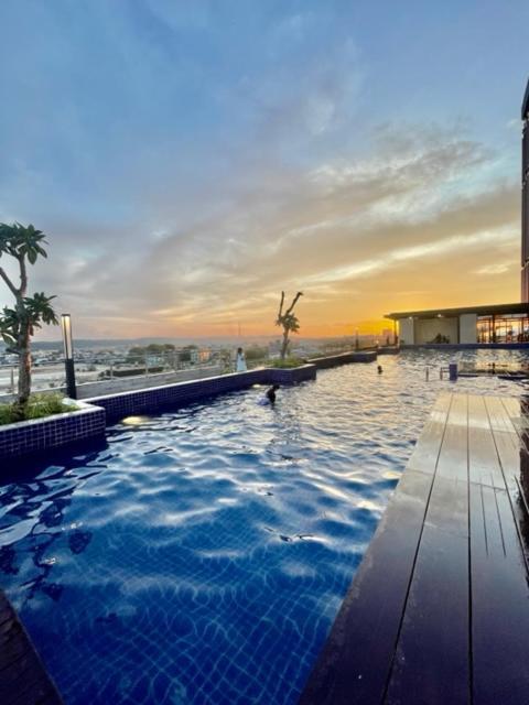 Verdela Pollux Meisterstadt Batam apartement photo