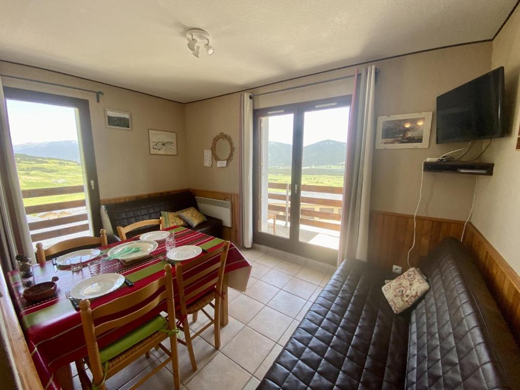 Studio Cabine 26m², 4 pers, proche commerces et pistes - FR-1-758-3 - 4