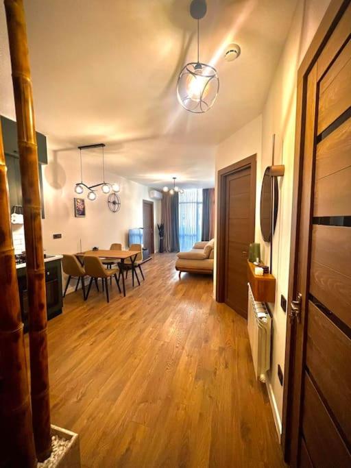 B S T apartment, Batumi