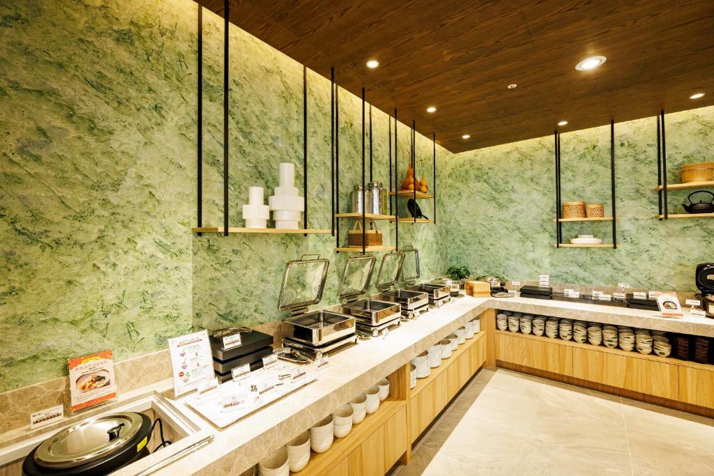 3. 솔라리아 니시테..