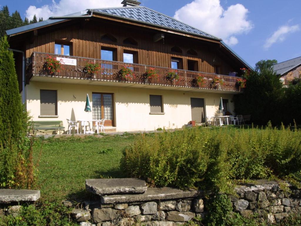 Charmant Appartement 2 Pièces aux Gets - 6 Pers, Proche Centre, Terrasse, Casier à Ski - FR-1-671-22 - 5
