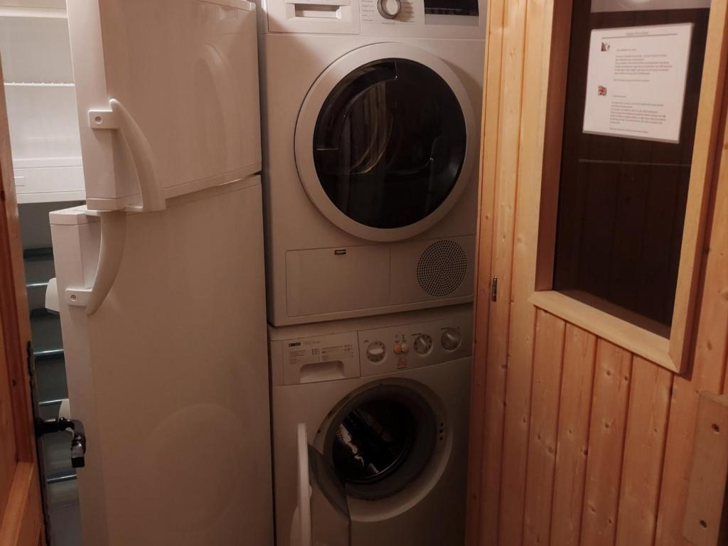Chalet spacieux avec sauna, 4 chambres et Wi-Fi - FR-1-671-50 - 3