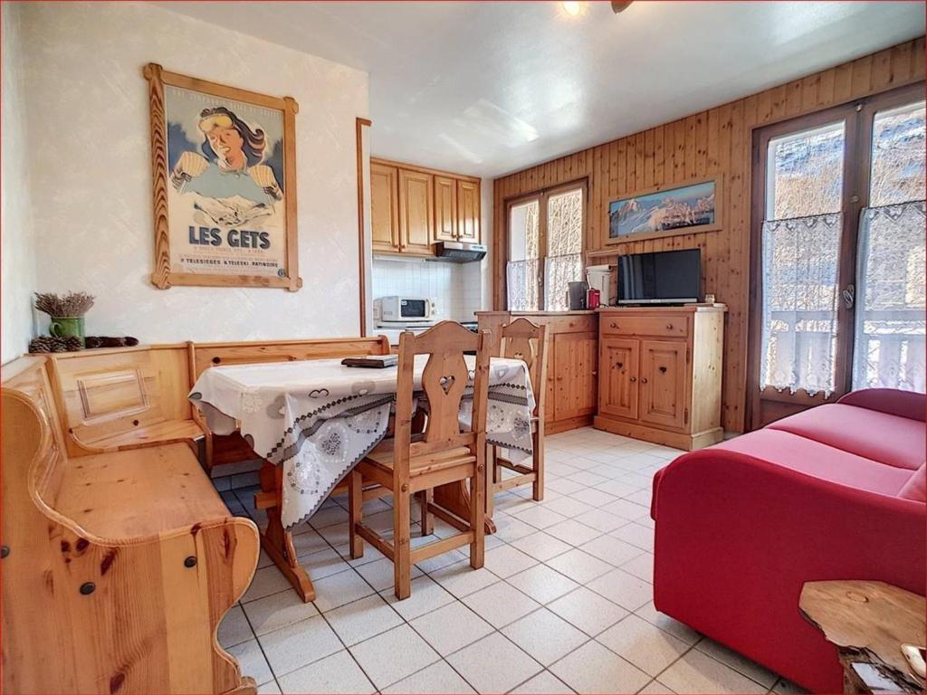 Location cosy aux Gets - 4 pers, 2 pièces, proche ski et centre - FR-1-671-149 - 1
