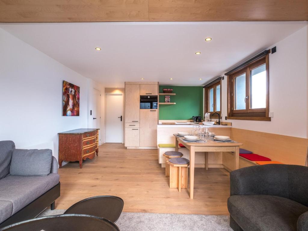 Appartement lumineux au centre, proche pistes, pour 4 pers., wifi - FR-1-562-77 - 3