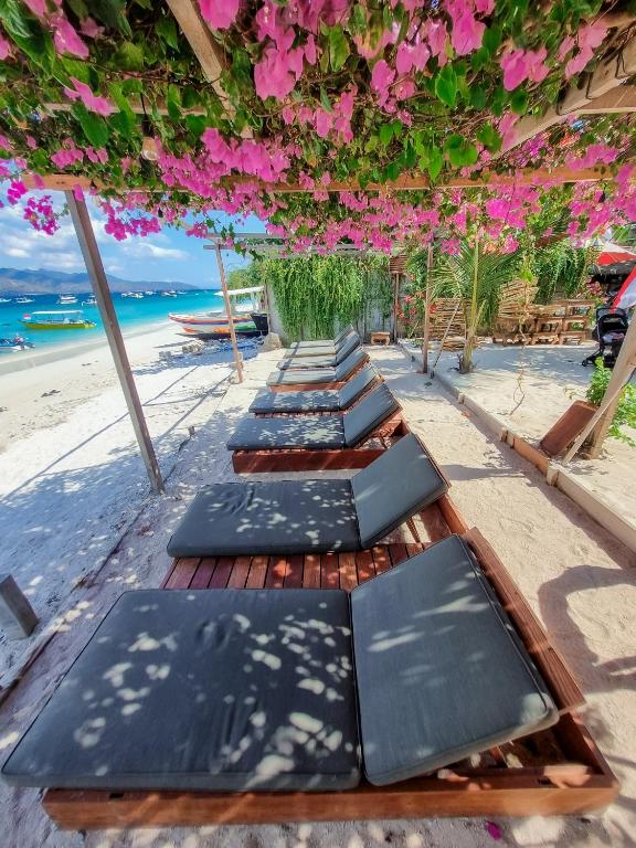 Pesona Beach Resort & Spa