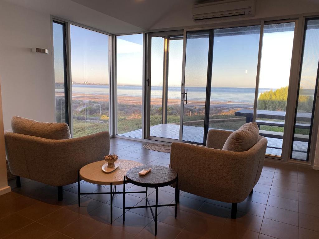 Bayview Retreat - Esplanade home w wifi, Wallaroo