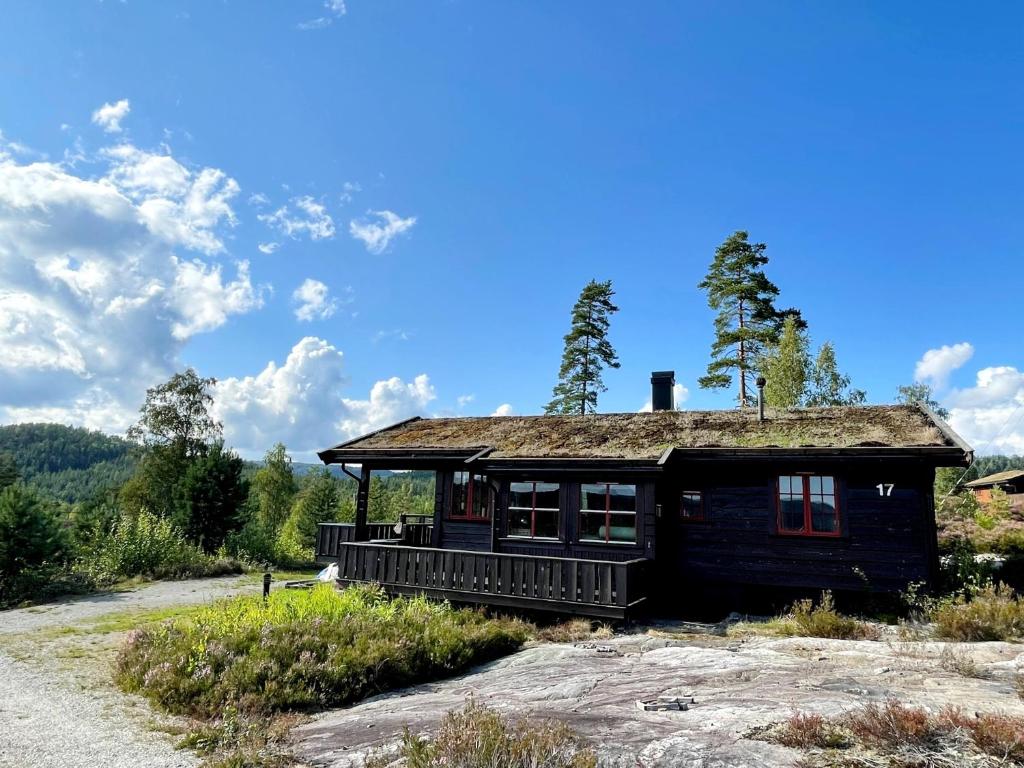 Koia - flott beliggenhet ved vannet Vegår