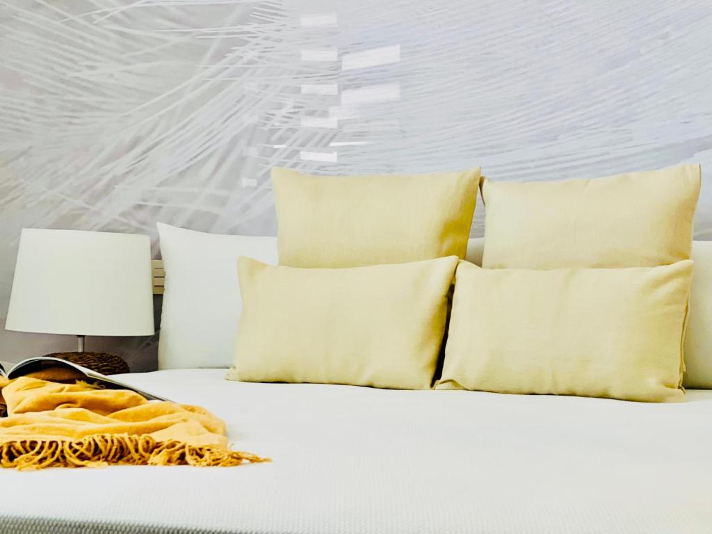 Canaryislandshost l Room - 2