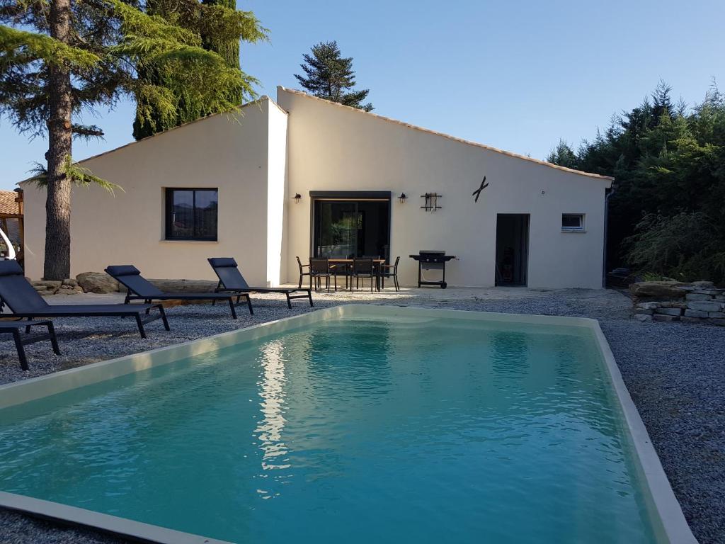 Maison avec piscine - 1