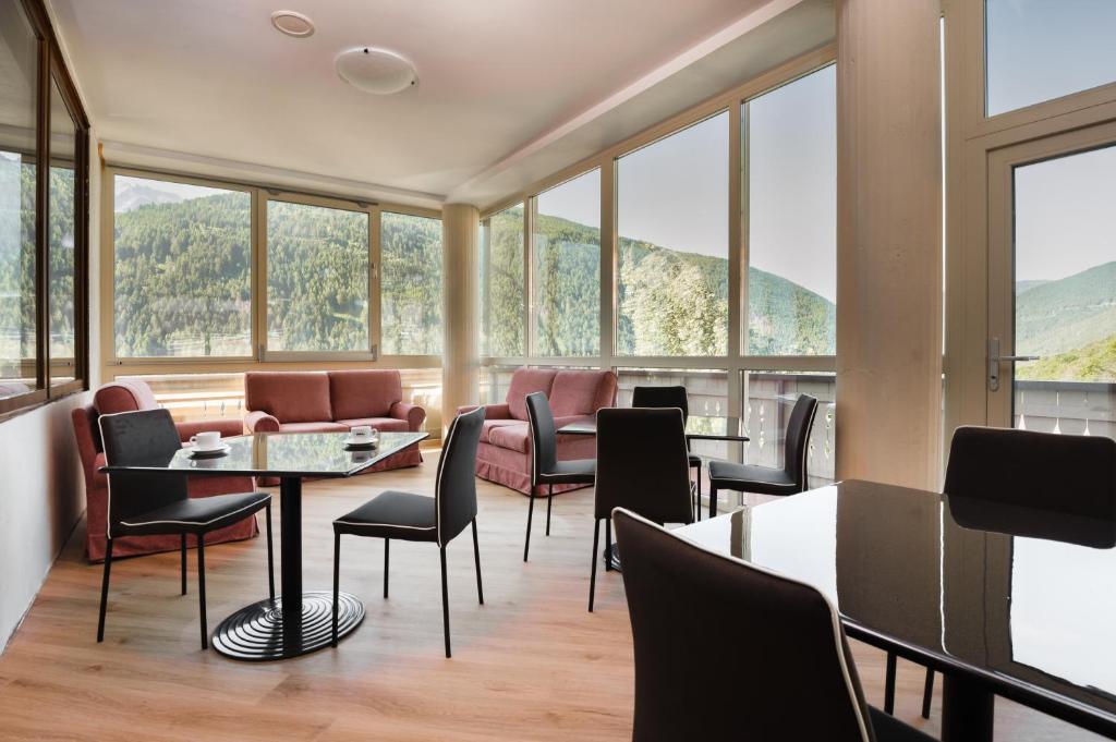 Hotel Vezza Alpine Lodge & Spa - 5