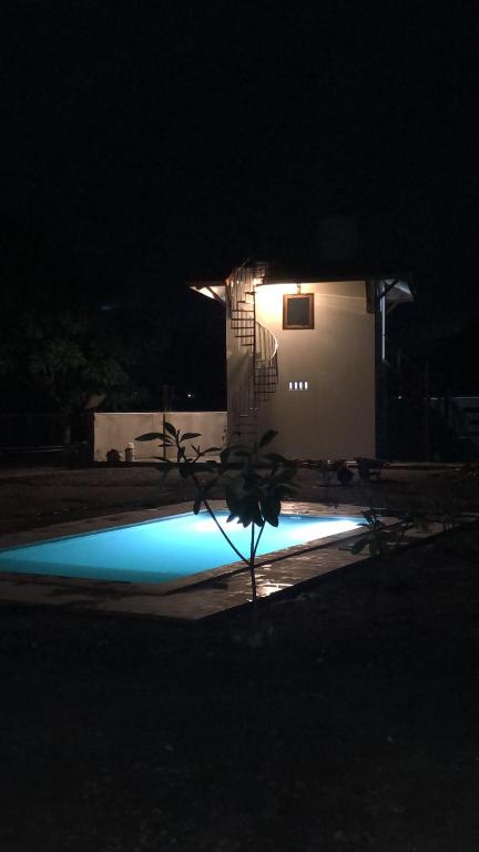 OUTSIDE bungalow 객실