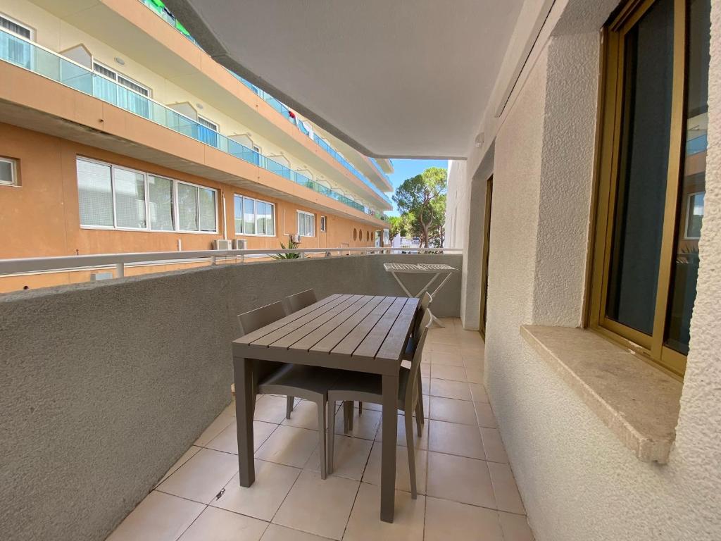 Rentalmar Blue Beach & Pool — Hotel rooms in Salou, Catalonia