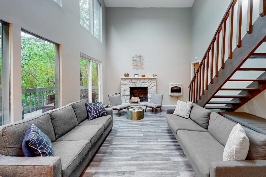 Brentwood Burrow