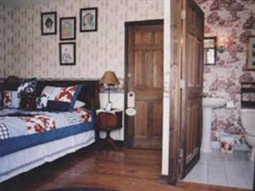 Gardenview Bed and Breakfast photo