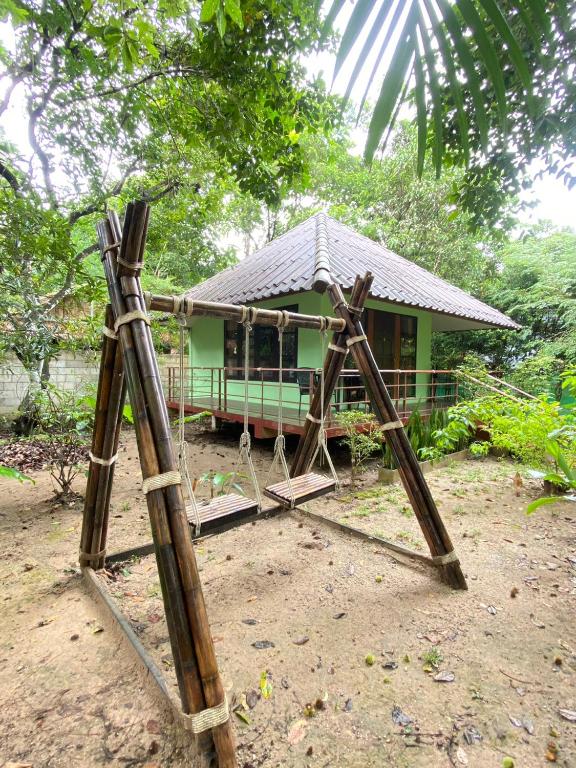 Khao Sok River & Jungle Bungalow photo