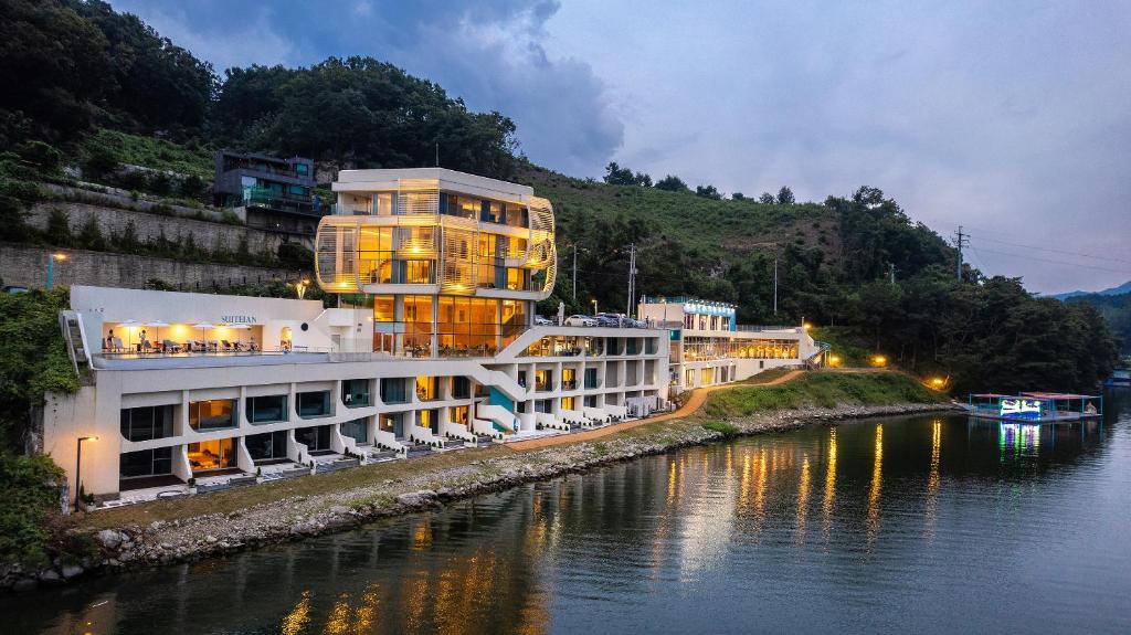Gapyeong Hotel Suiteian photo