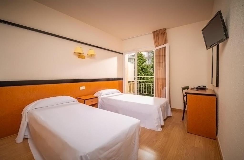 The BB Hotel Boutique Can Colom photo