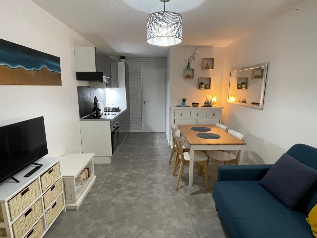 Studio tout confort Climatisé avec Wifi à 2mn à pied de la plage - 4