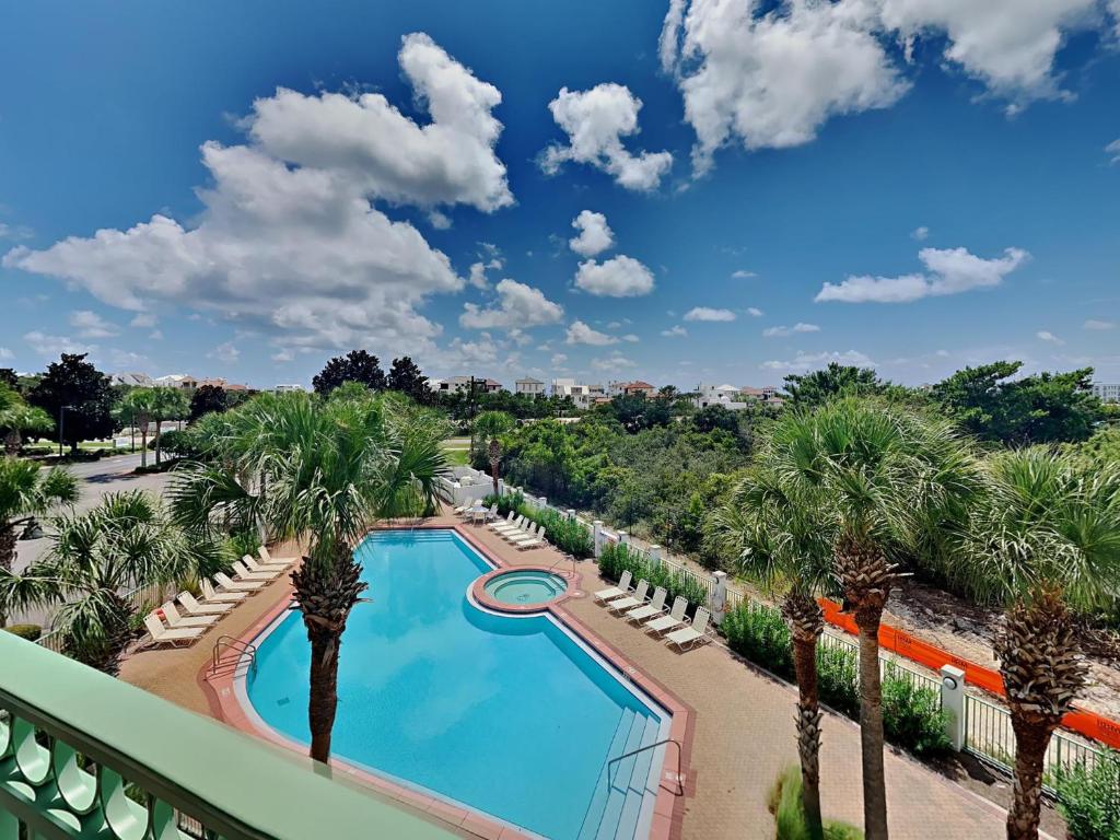 Inn At Seacrest 303 - Seaside Sunrise, Rosemary Beach