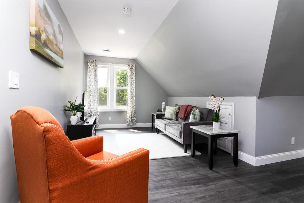 Cozy Micro apartment Sleeps 4 Minutes from Niagara Falls