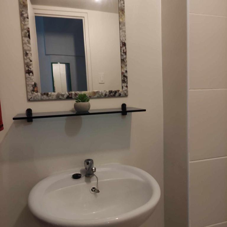 Gin studio type Condo