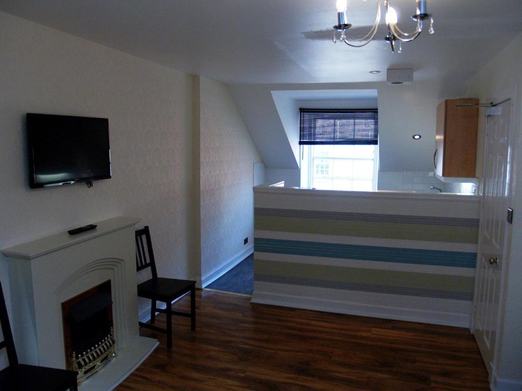 Check-in/out [private]