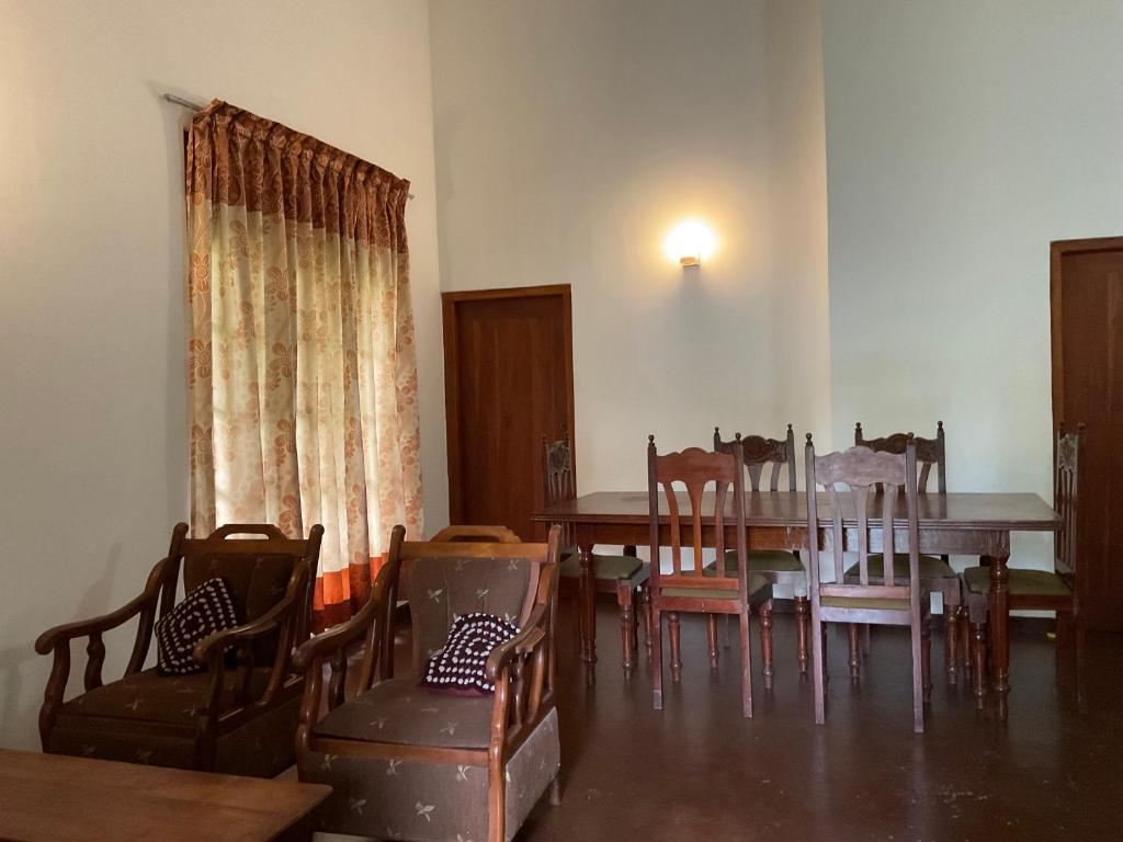 バード ヴィラ (Bird Villa)